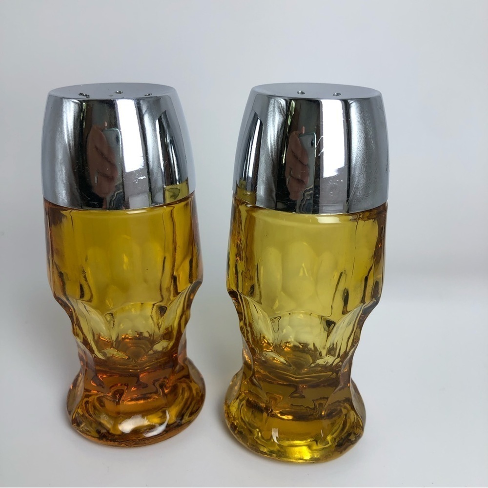 Vintage Anchor Hocking Amber Glass Salt And Pepper Shakers